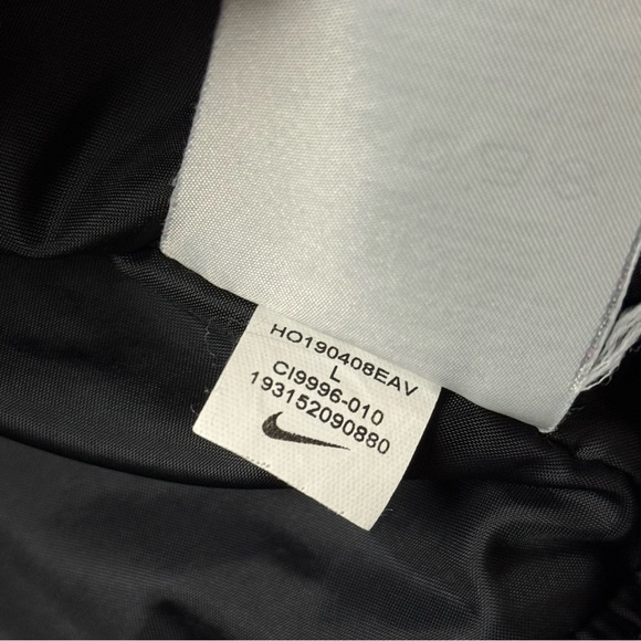 NIKE Sportswear Synthetic Fill Icon Clash Bomber Jacket Womens Large Black Gold - Picture 9 of 11